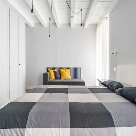 L'atelier Del Centro: Tra Design, Storia E Fascino بريشا